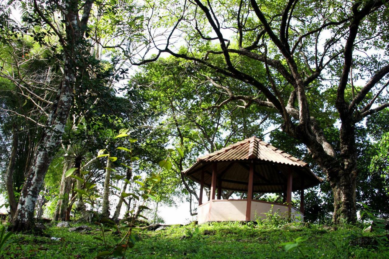 Rajanawa Resort Ratnapura Buitenkant foto